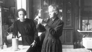 Curie in laboratorio 1